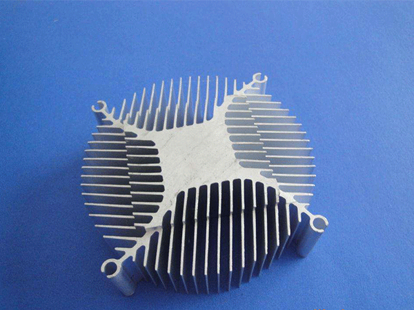 鋁制品代加工制造商生產(chǎn)工藝流程怎樣控制較弱？